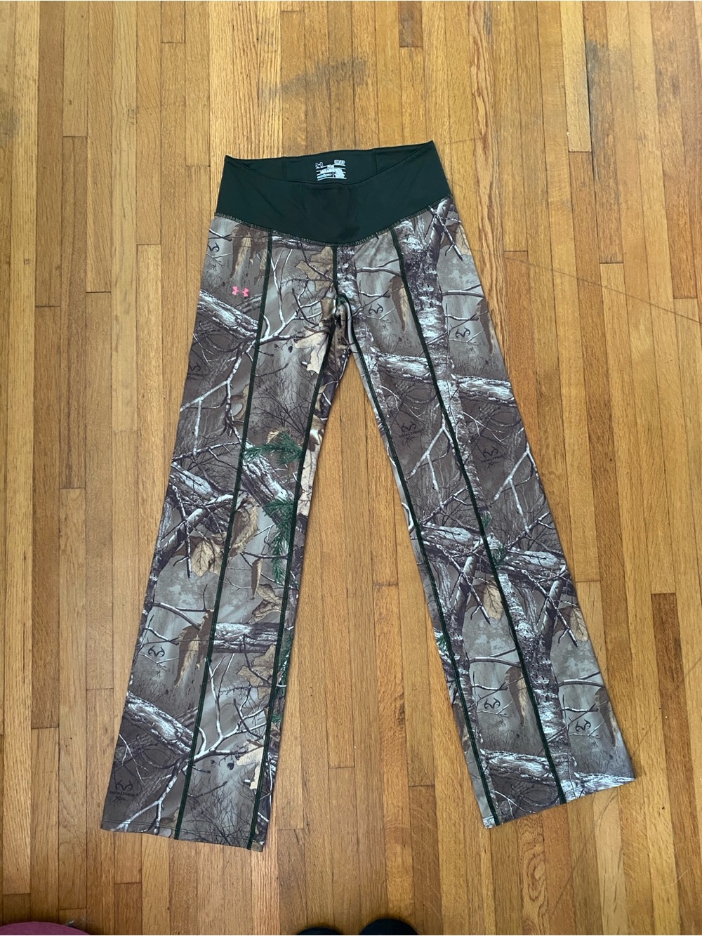 Under Armour Women’s Real-tree Camo Leggings with Dark Green Waistband - Picture 2 of 6